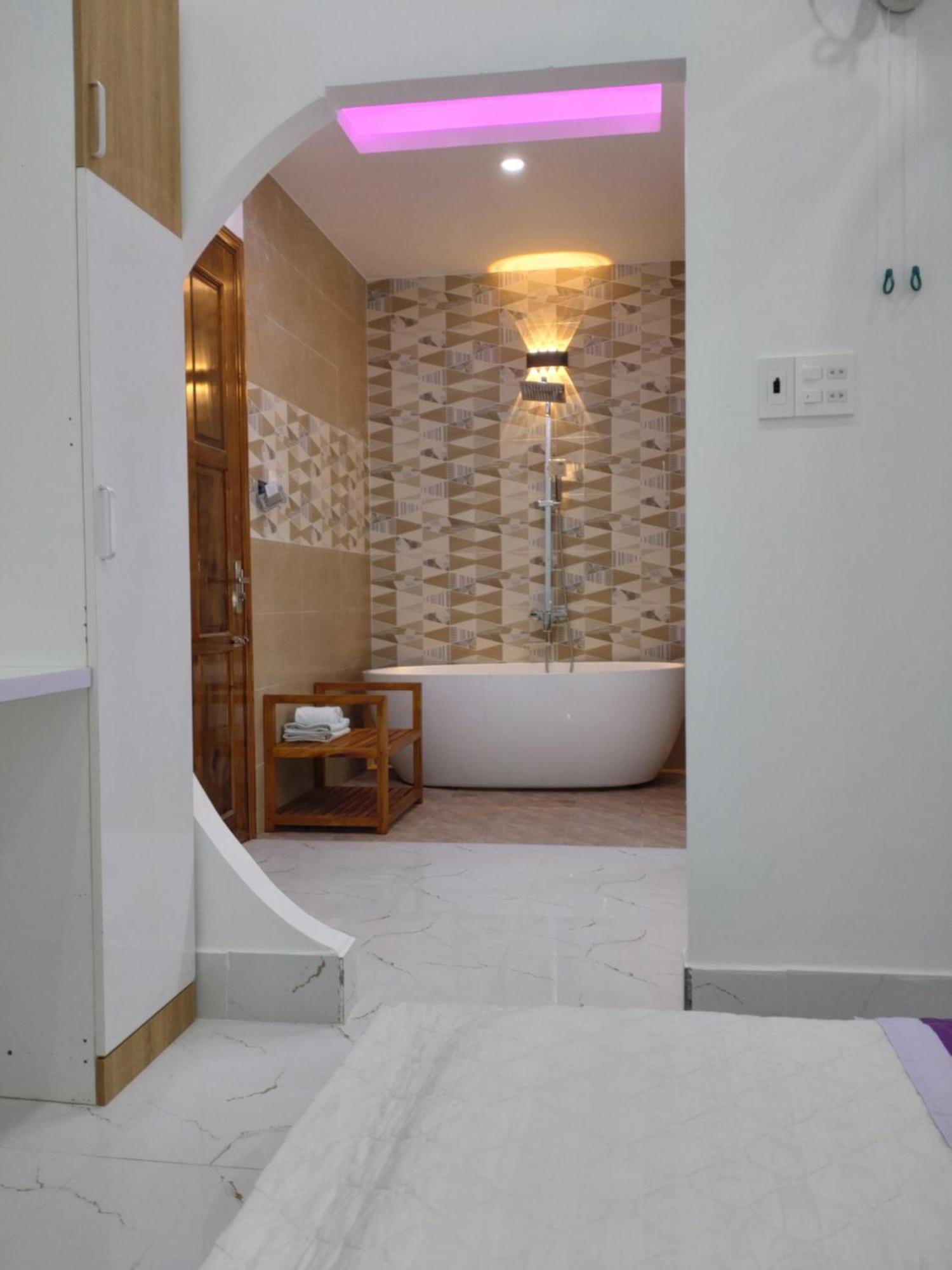 Lavender Tan Thanh Hotel Mini Resort Cong Thanh ภายนอก รูปภาพ